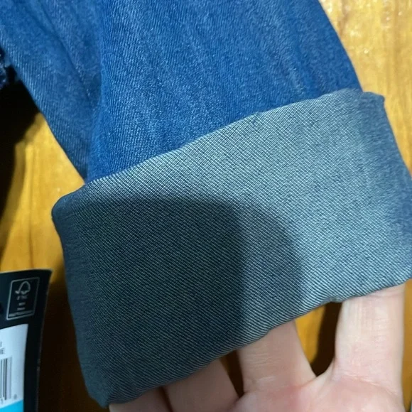 Tommy Hilfiger - Picture 5 of 6